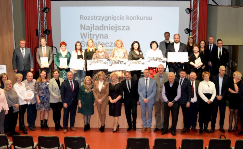 Zdjęcie grupowe uczestników Noworocznego Spotkania Biznesu