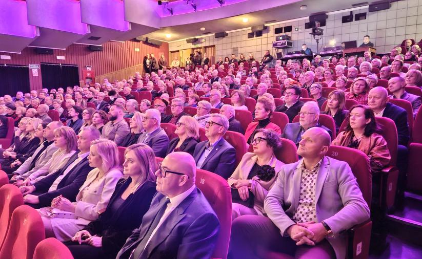 Uczestnicy Noworocznego Spotkania zgromadzeni w sali Kinoteatru „Zbyszek”