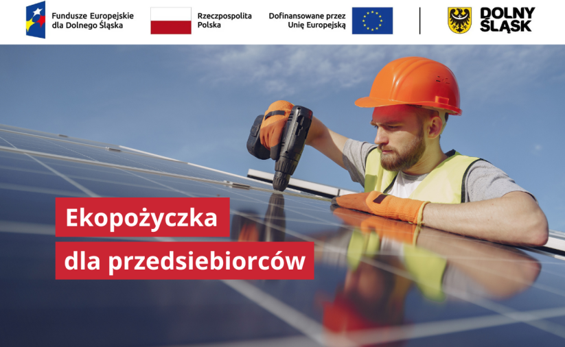 Ekopożyczka dla przedsiębiorców. W tle grafika przedstawiająca pracownika montujacego panele fotowoltaiczne.