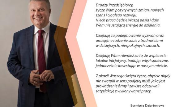 Po lewej stronie Burmistrz Dzierżoniowa, po prawej treść życzeń z okazji Dnia Przedsiębiorcy