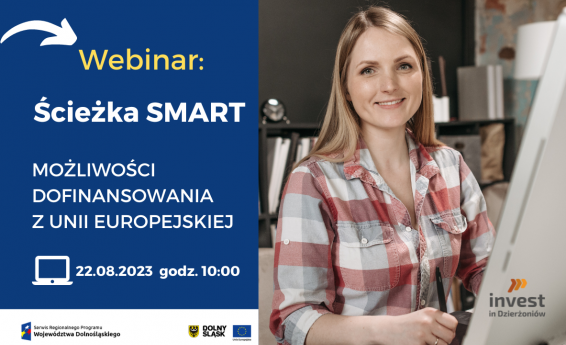 Poprawej stronie napis "Webinar, Ścieżka SMART". Po prawej stronie kobieta siedząca przed komputerem.